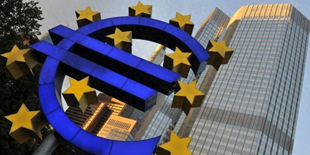 国际支付发生巨变！美元升至47.3%，欧元大跌至21.9%，人民币呢？