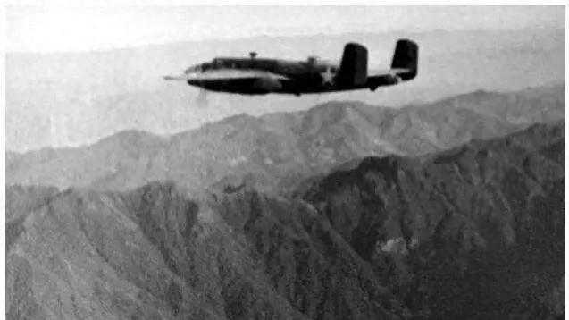 云南腾冲市区挖出长1.5米航空炸弹，背后是80年前的一段悲壮抗战史