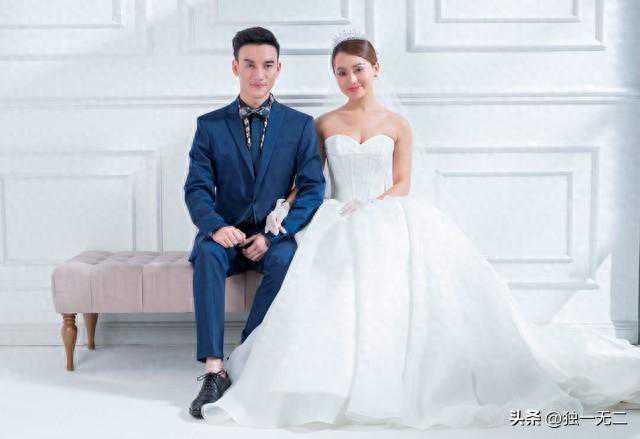 长得太漂亮的新娘，引来宾客争相围观，新郎羡煞旁人！