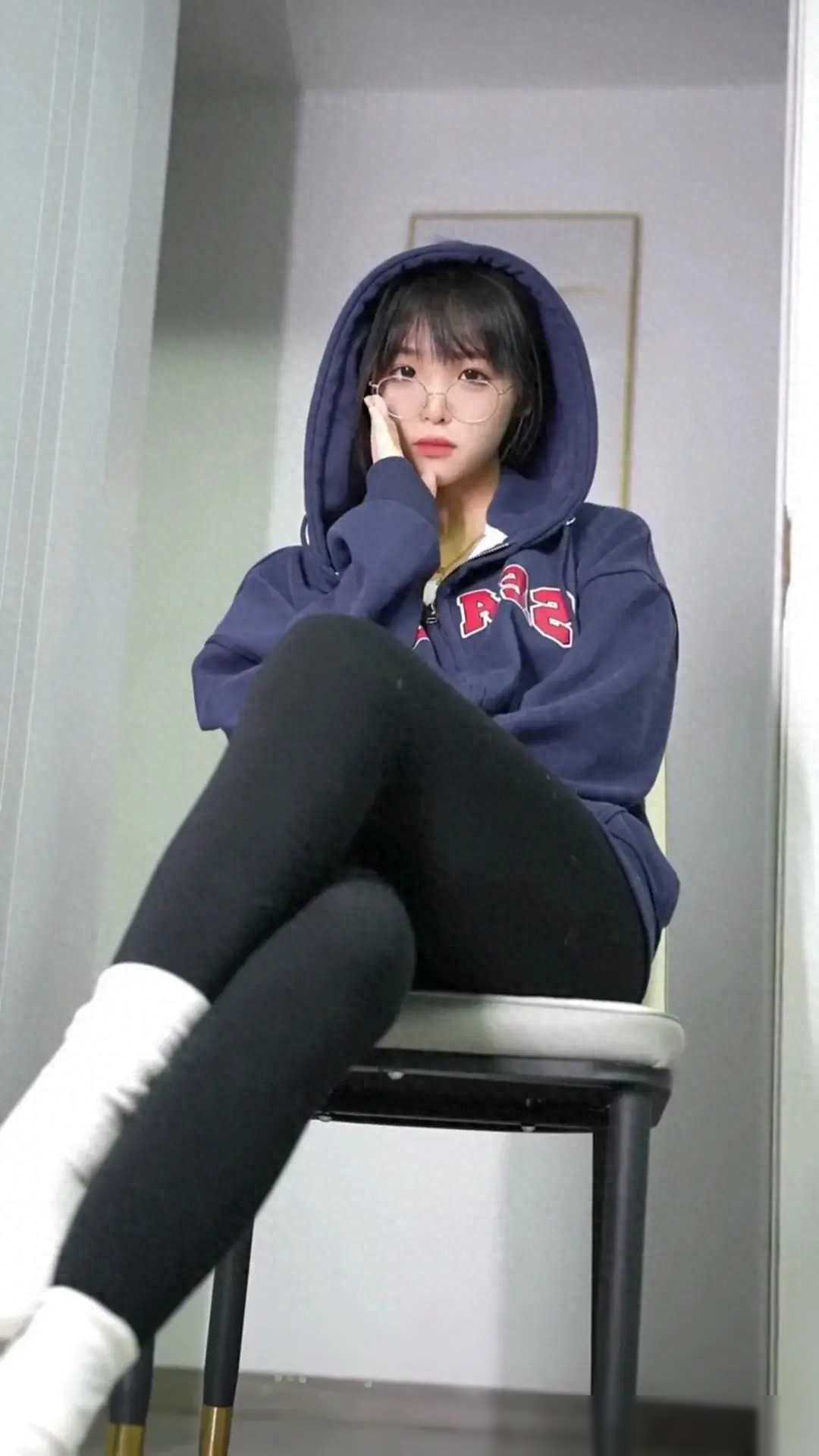 小姐姐变装女蜘蛛侠，红与黑，正义与邪恶的碰撞，你更喜欢哪一个