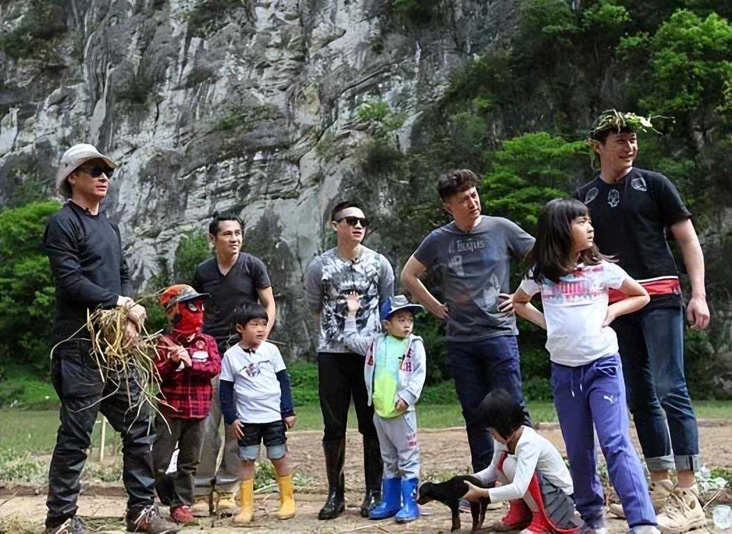 时隔10年，《爸爸去哪儿》停播真相终于曝光，萌娃现状天差地别