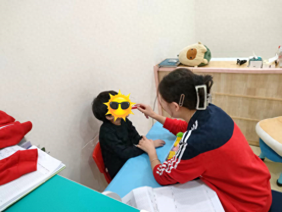 康复治疗小游戏：训练宝宝平衡能力