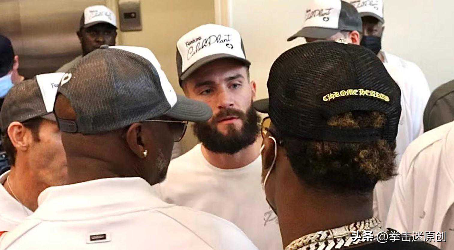 火爆！两大拳王发生肢体冲突，普兰特打了查洛一巴掌，声音很响