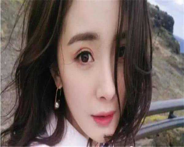 最美的四双眼睛，杨幂迪丽热巴鞠婧祎，最后她的眼睛你羡慕不来