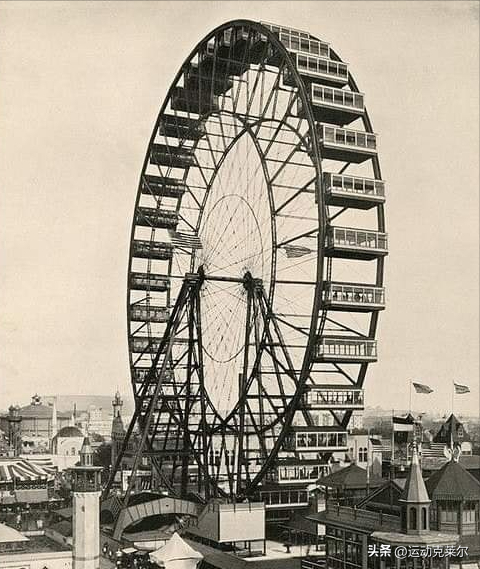 爸爸用旧鞋盒，给孩子做了个小玩具，做法很简单，一分钟就能学会