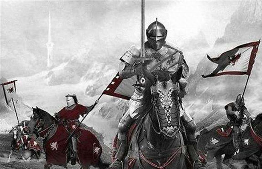 一本正连载中世纪魔幻史诗小说，血与火，剑与魔法，吾将登基为王