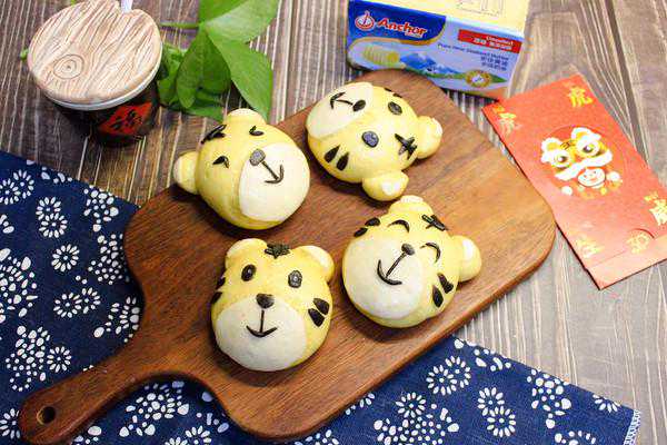 #一口新年味，全家享佳味#虎虎生威～巧虎馒头