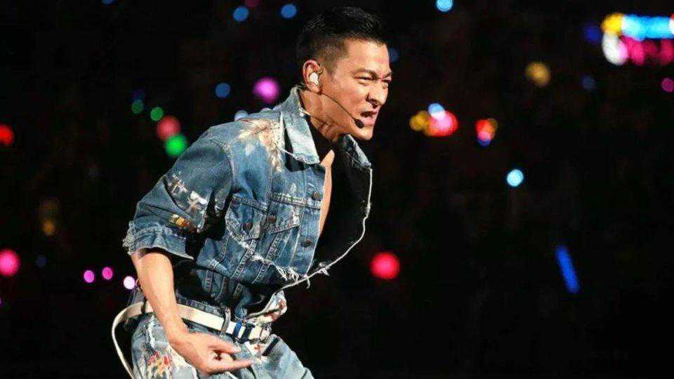 唱歌技巧:还在为不会唱歌烦恼吗？教你五音不全如何学习唱歌？