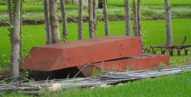 潮评丨村民私搭浮桥一家18口获刑，过河需求被漠视何谈以人为本