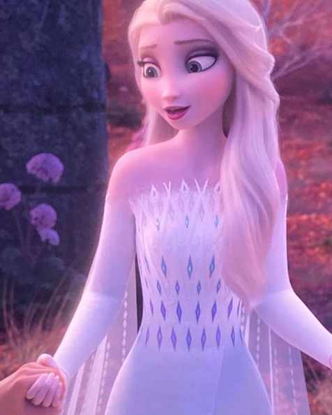 全球首发！《冰雪奇缘 2》艾莎美到翻的白裙子来了！家长们请备好钱包