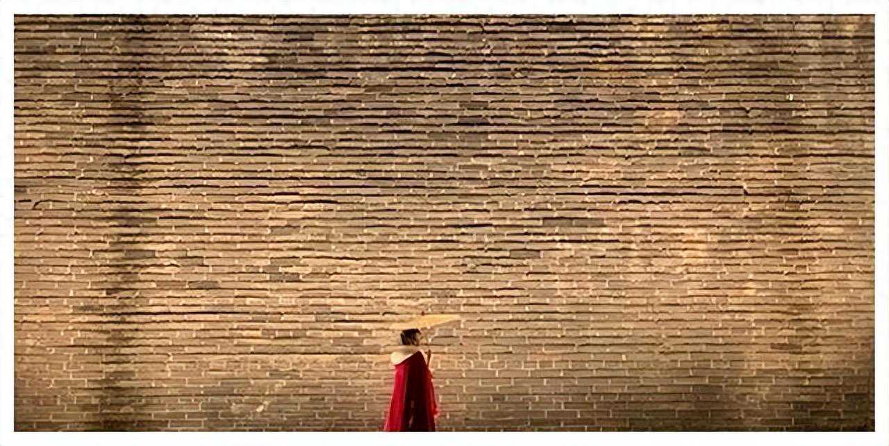 侄子结婚，费用我全包了.凤凰男拿妻子的卡充大头，回来家没了