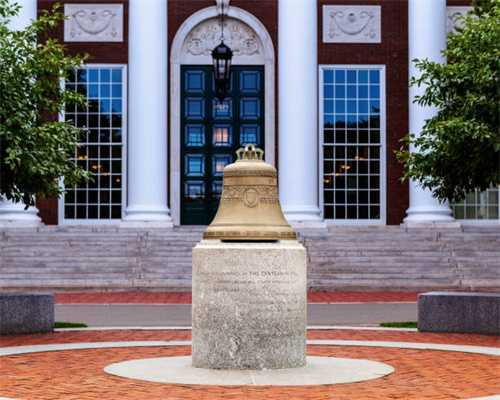 厦门灵玲动物王国成功繁育罕见小熊猫三胞胎