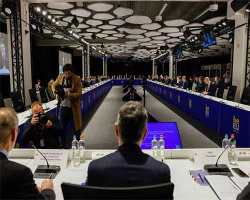 为什么会弹钢琴的人，更容易学好声乐？