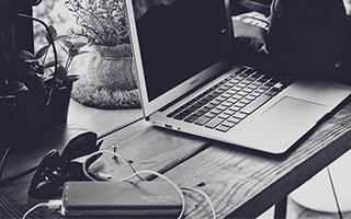 “我想当副班长”女生群发被男子回“呕”两人教室约架互殴入院